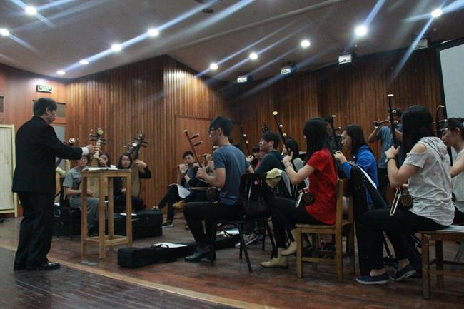 2015年7月1日，台湾大学生艺术团一行60人来院访问.JPG