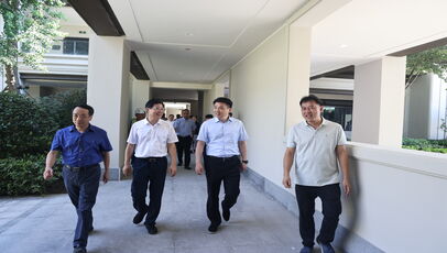校领导一行调研附属音乐学 ...