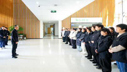 学校领导开展2026年"寒假 ...